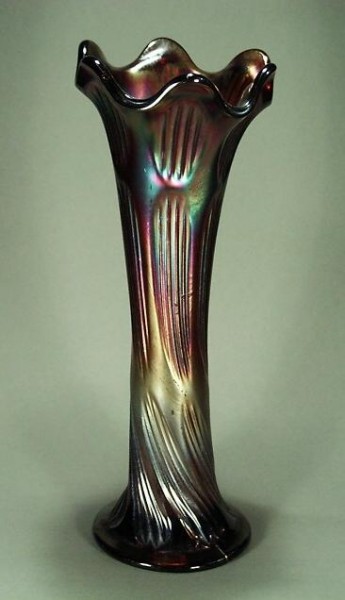 Carnival Glas - hohe Baumstamm Vase.