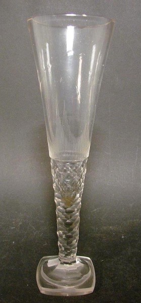 Empire - Sektglas mit Plinthenfuß, 18.Jh.