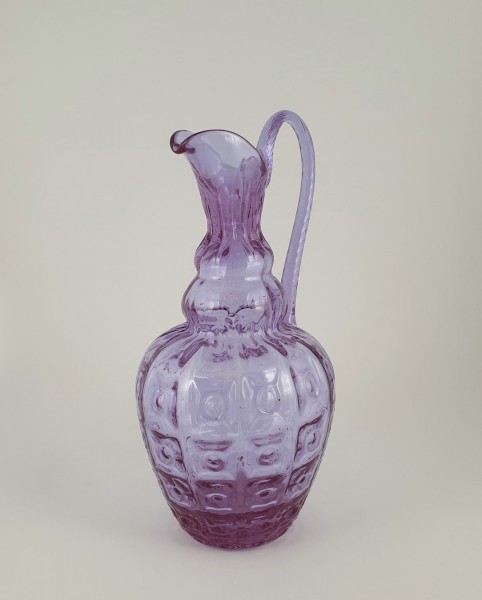Jugendstil - Art Deco Glaskaraffe / Vase aus Alexandritglas.