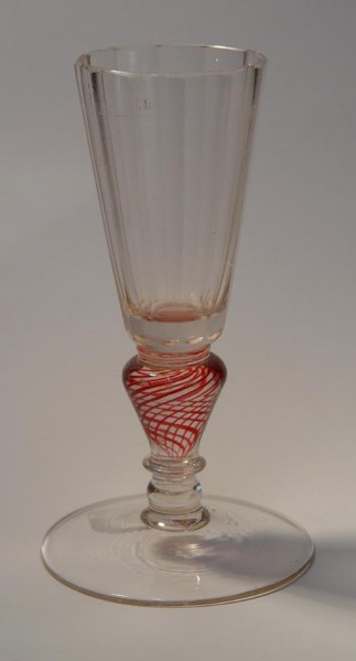 Barock - Kelchglas mit Rubinglasfäden. Böhmen, 18.Jh.